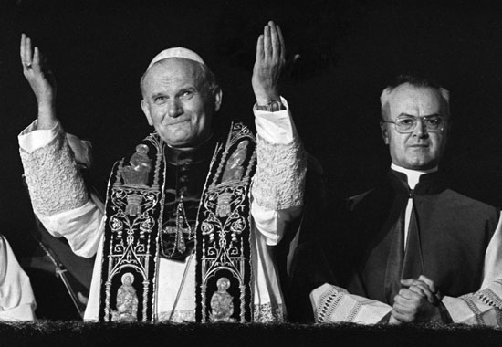 Vida en imagenes de Juan Pablo II y algunas caricaturas Vida en imagenes de Juan Pablo II y algunas caricaturas
