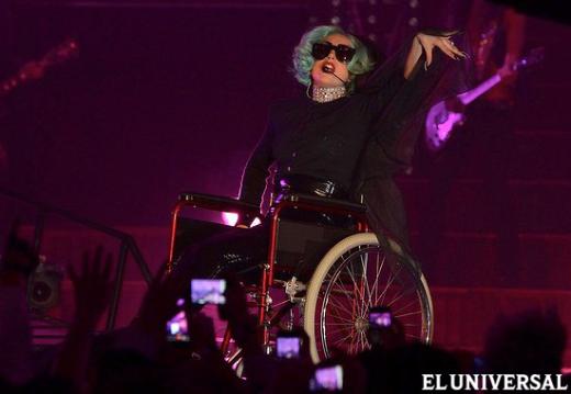 Lady Gaga despierta la indignación de los discapacitados G_laladyenwheels.jpg.520.360